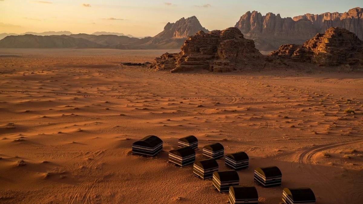 Hotel Real Bedouin Experience Tours&Camp à Wadi Rum Extérieur photo
